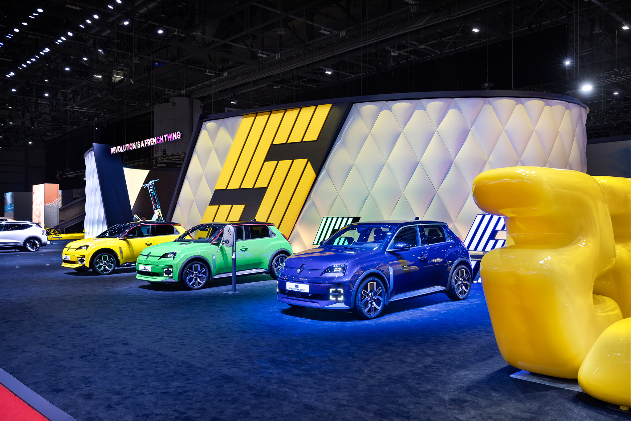 Raumtechnik Messestand für Renault auf der Autosalon 2024 in Genf