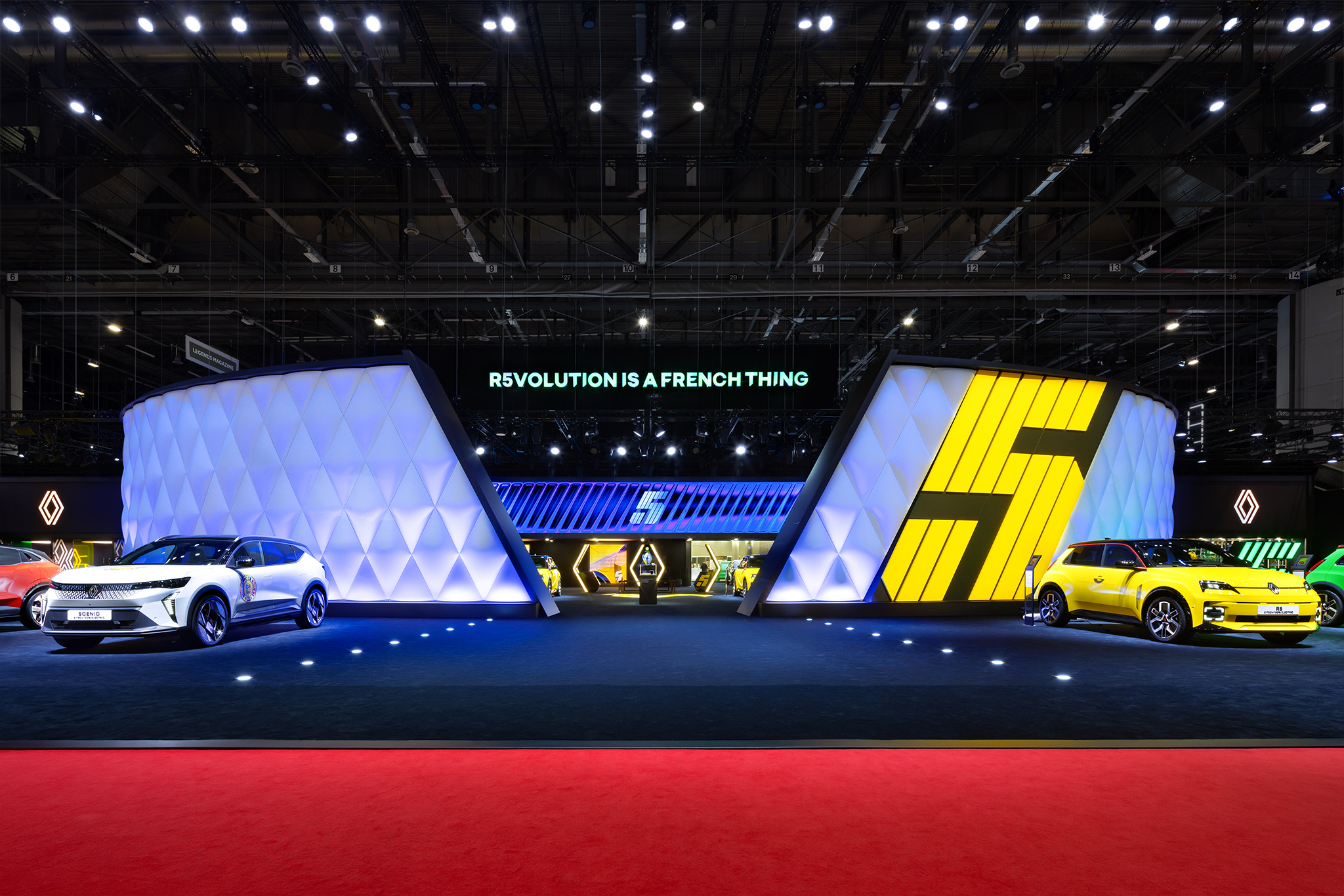 RAUMTECHNIK - RENAULT - AUTO SALON 2024 - GENF - STAND PHOTOGRAPHY - #2924 (Ir)