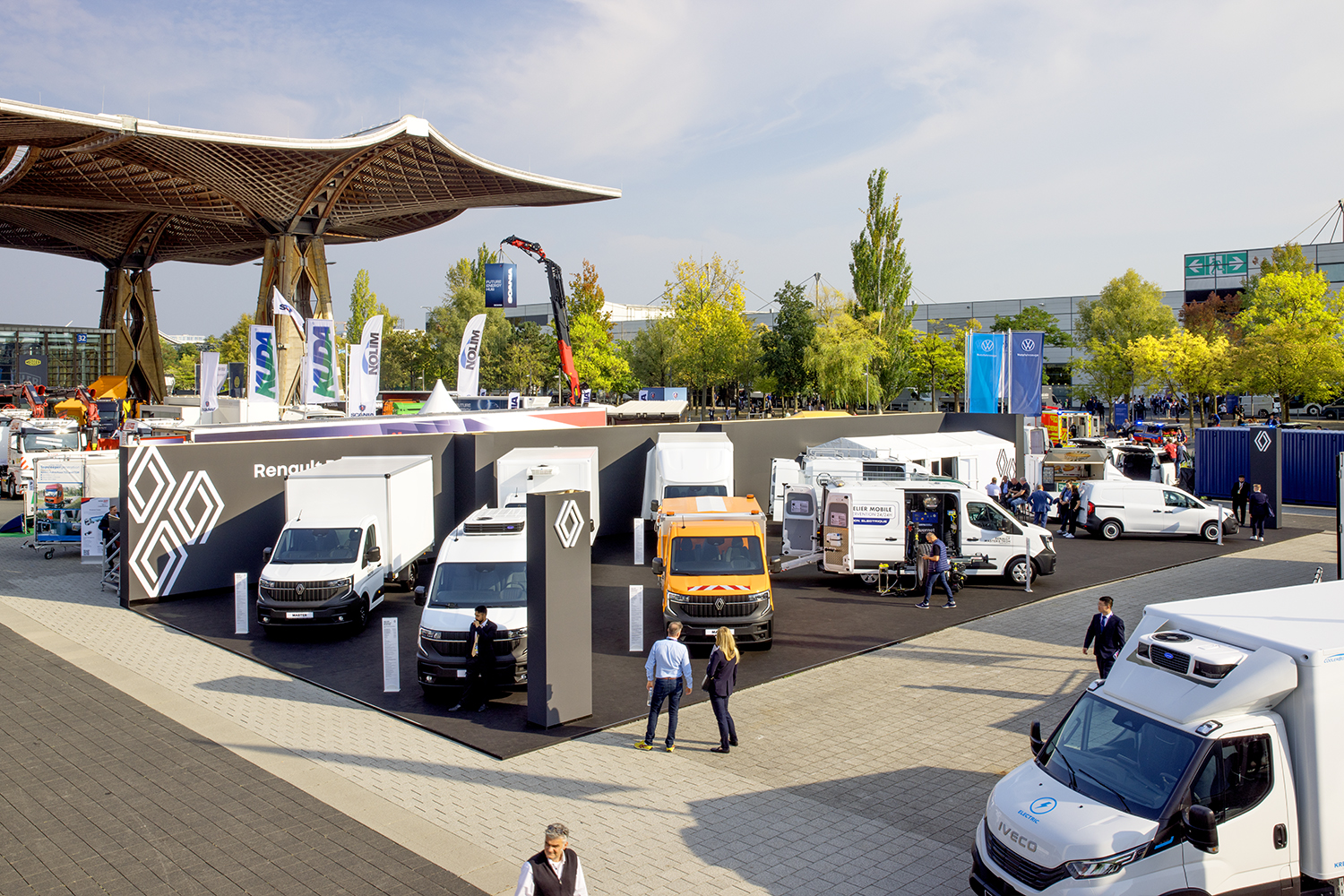 RAUMTECHNIK - RENAULT - IAA TRANSPORTATION 2024 - HANNOVER - STAND PHOTOGRAPHY #9316 (lr)