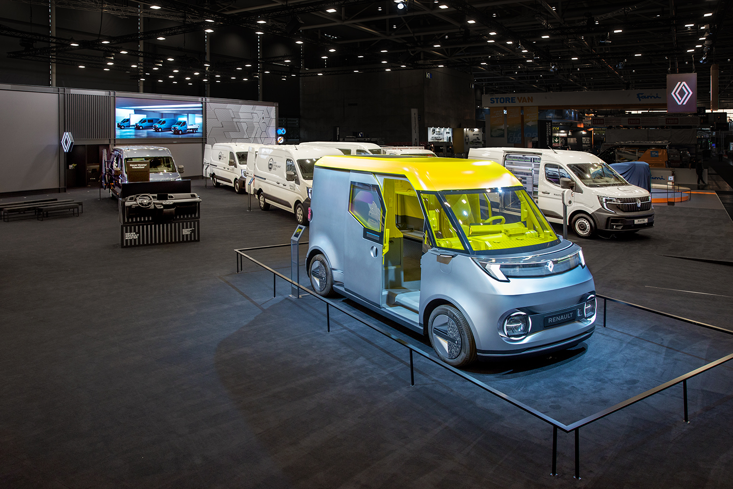 RAUMTECHNIK - RENAULT - IAA TRANSPORTATION 2024 - HANNOVER - STAND PHOTOGRAPHY #9559 (lr)