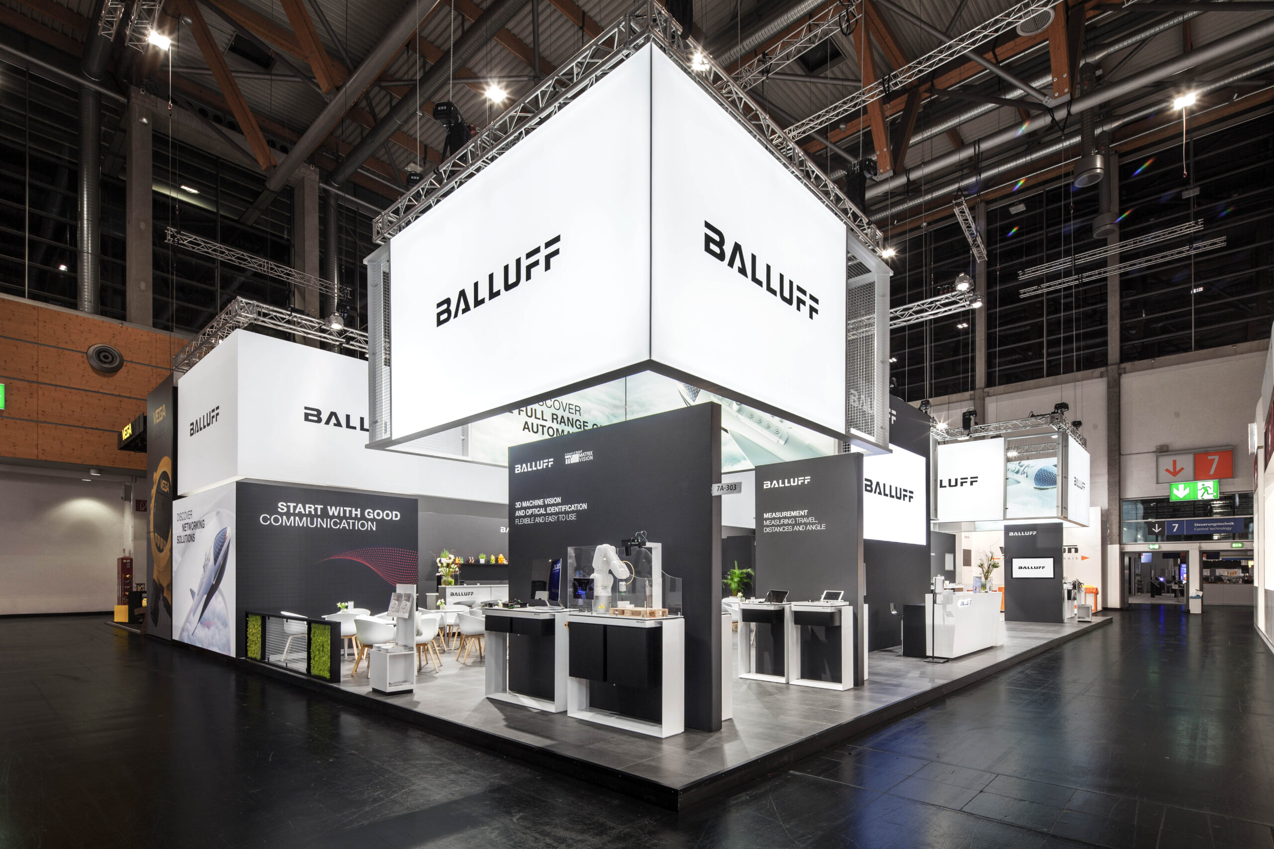 RAUMTECHNIK - BALLUFF GMBH - SPS 2022 - NÜRNBERG - STAND PHOTOGRAPHY (STAND) #5430(lr)