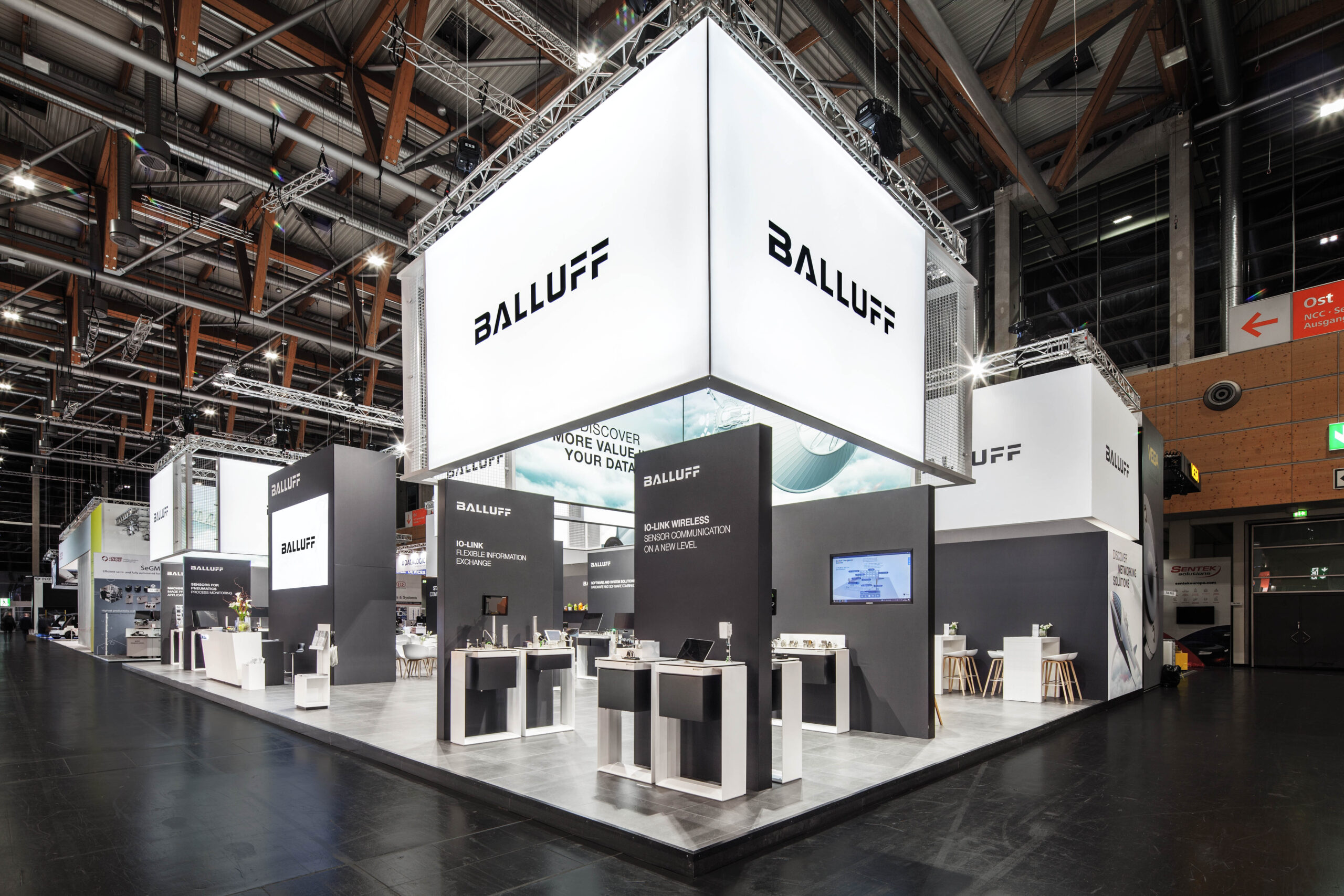 RAUMTECHNIK - BALLUFF GMBH - SPS 2022 - NÜRNBERG - STAND PHOTOGRAPHY (STAND) #5466(lr)