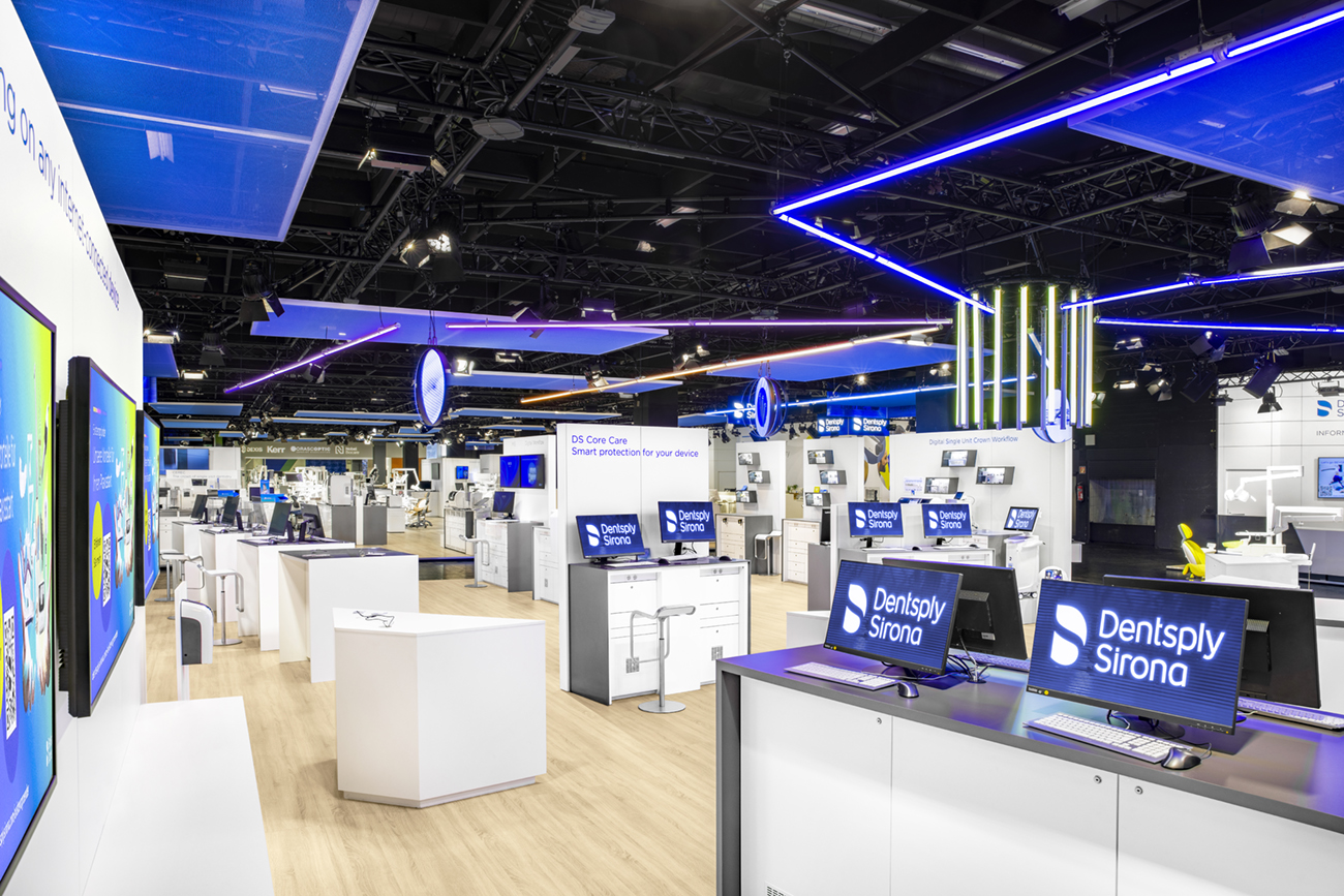RAUMTECHNIK - DENTSPLY SIRONA DEUTSCHLAND - IDS 2025 - KÖLN - STAND PHOTOGRAPHY #6970 (lr)