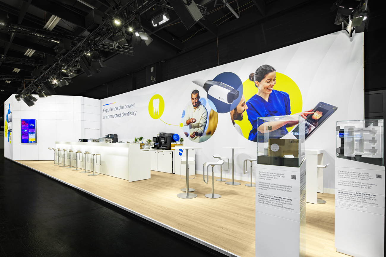 RAUMTECHNIK - DENTSPLY SIRONA DEUTSCHLAND - IDS 2025 - KÖLN - STAND PHOTOGRAPHY #7010 (lr)