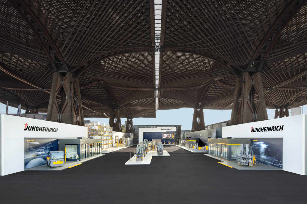 Raumtechnik Exhibition Booth Building for Jungheinrich at the CeMAT in Hannover