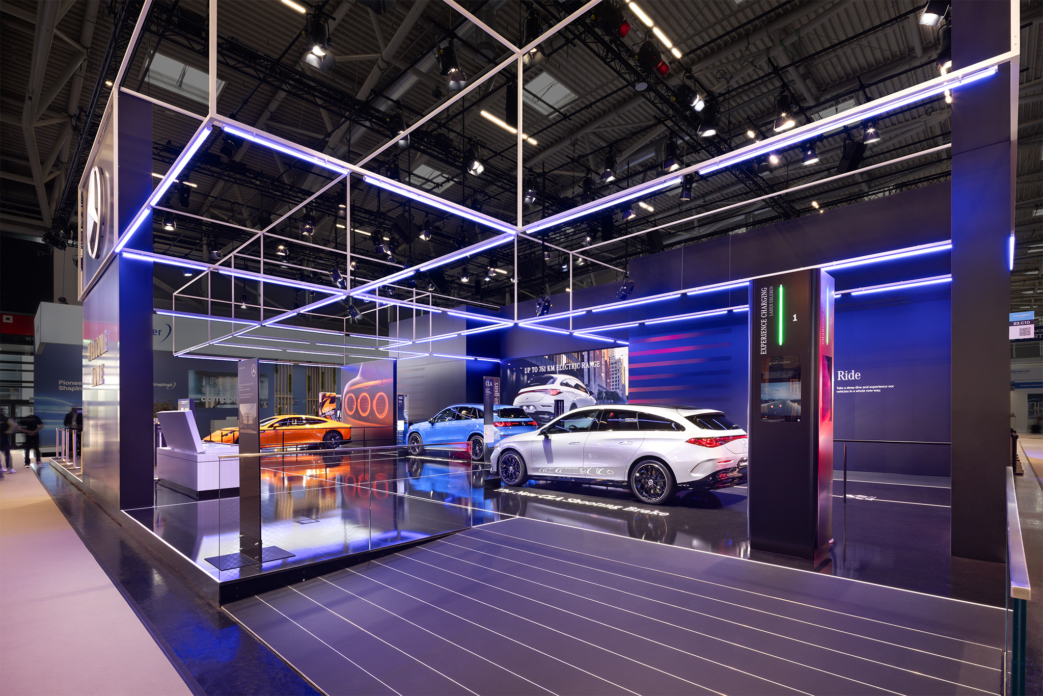 RAUMTECHNIK - MERCEDES BENZ - IAA 2025 - MÜNCHEN - STAND PHOTOGRAPHY - #1174 (Ir)