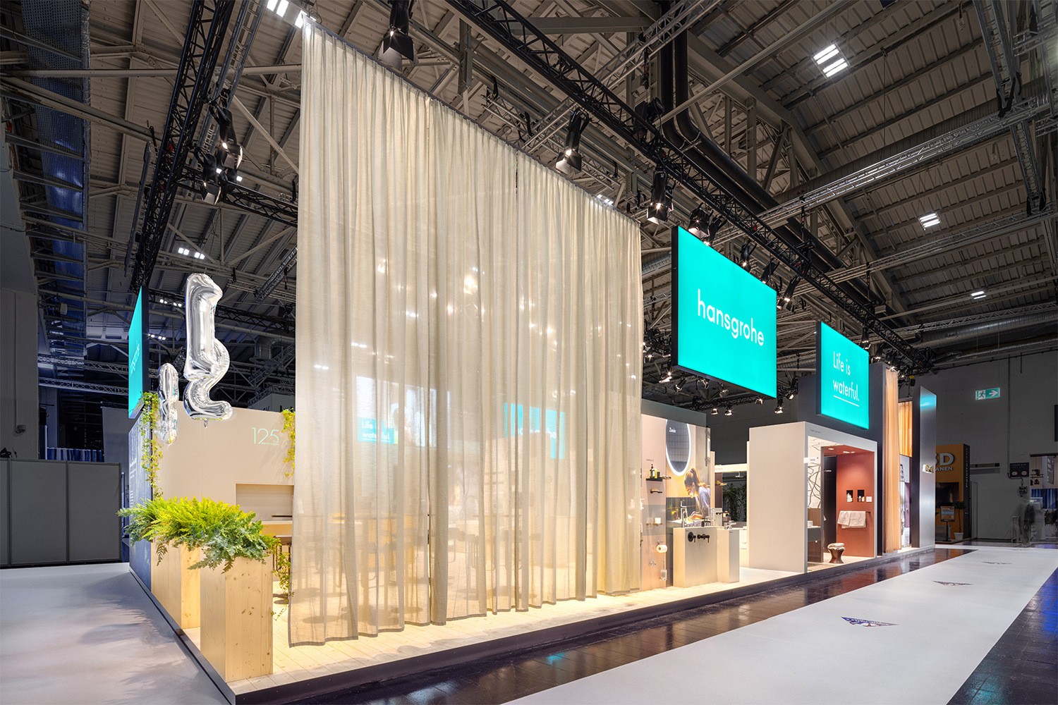 RAUMTECHNIK - HANSGROHE SE - SHK+E 2026 - ESSEN - STAND PHOTOGRAPHY - #6701 (lr)