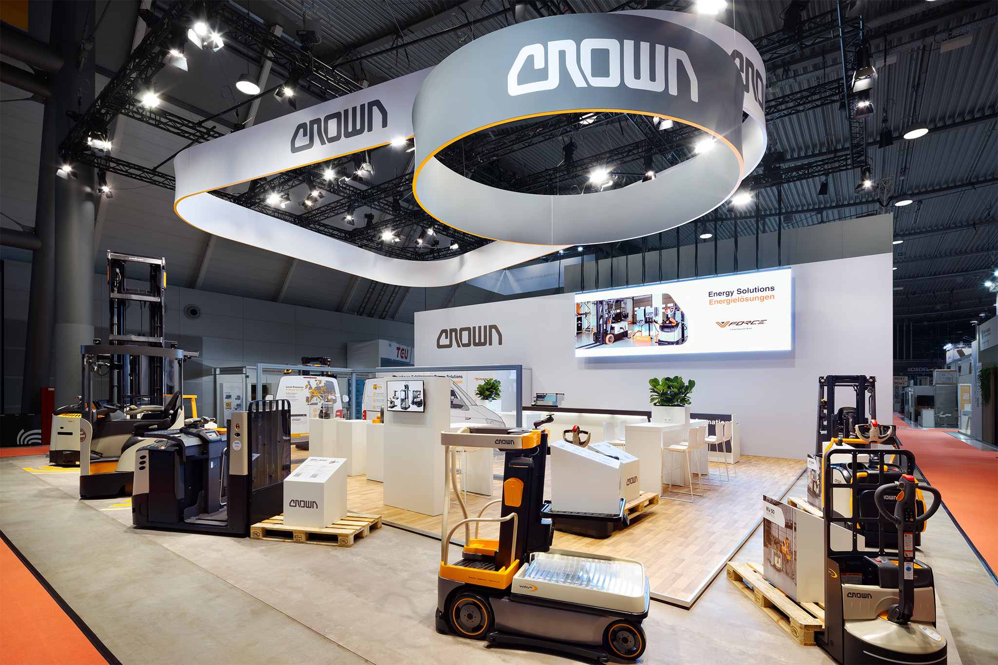 RAUMTECHNIK - Messestandkonzept- Messestandbau - CROWN GABELSTAPLER - LOGIMAT 2026 - STUTTGART - #7404 (Ir)