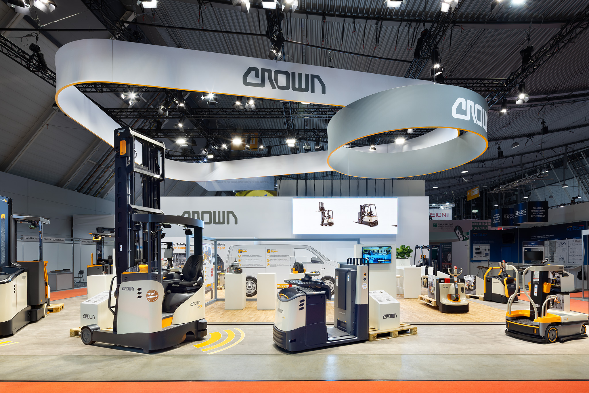 RAUMTECHNIK - Exhibition Stand Design - Exhibition Stand Building - CROWN GABELSTAPLER - LOGIMAT 2026 - Messe STUTTGART 5