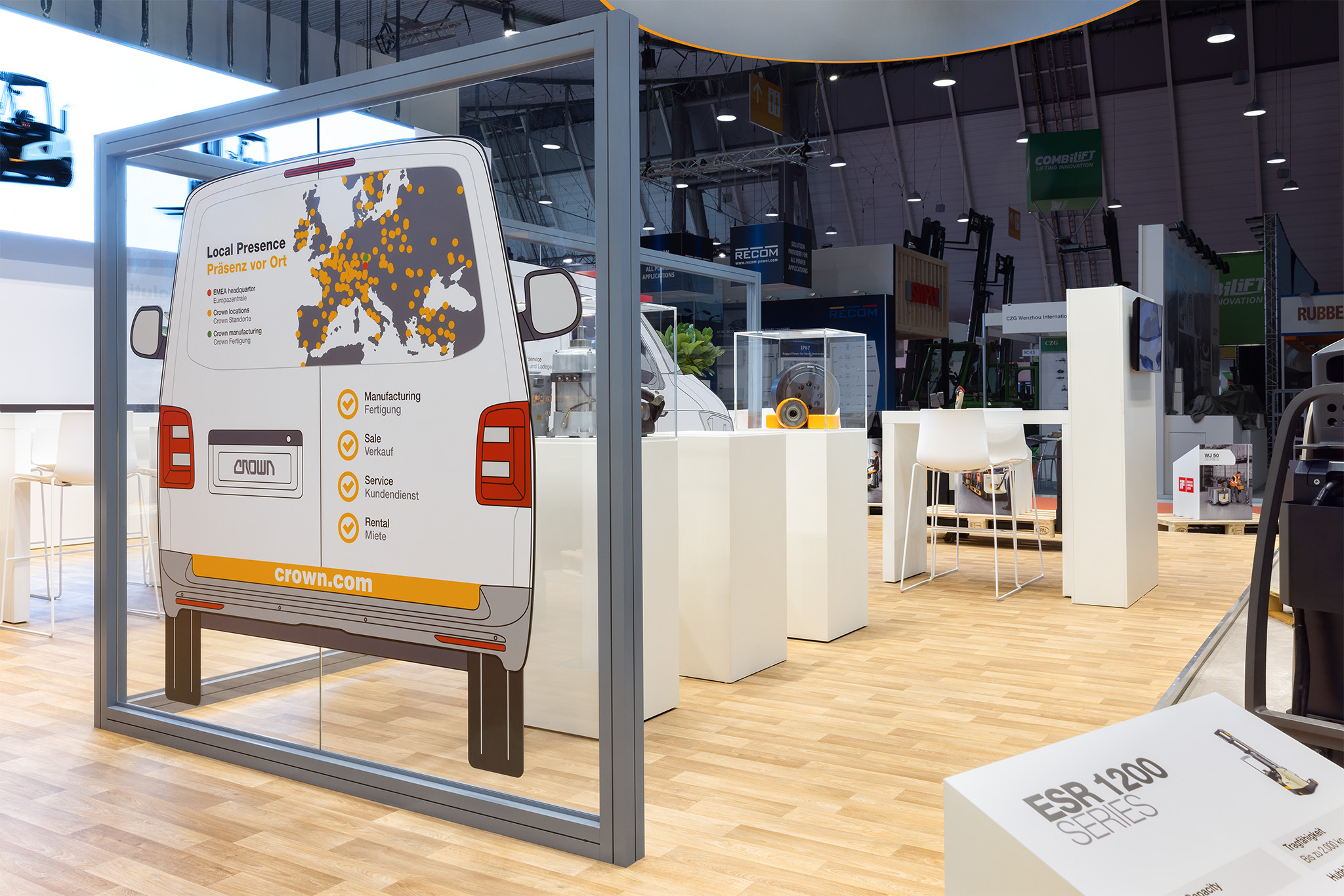 RAUMTECHNIK - Exhibition Stand Design - Exhibition Stand Building - CROWN GABELSTAPLER - LOGIMAT 2026 - Messe STUTTGART 3