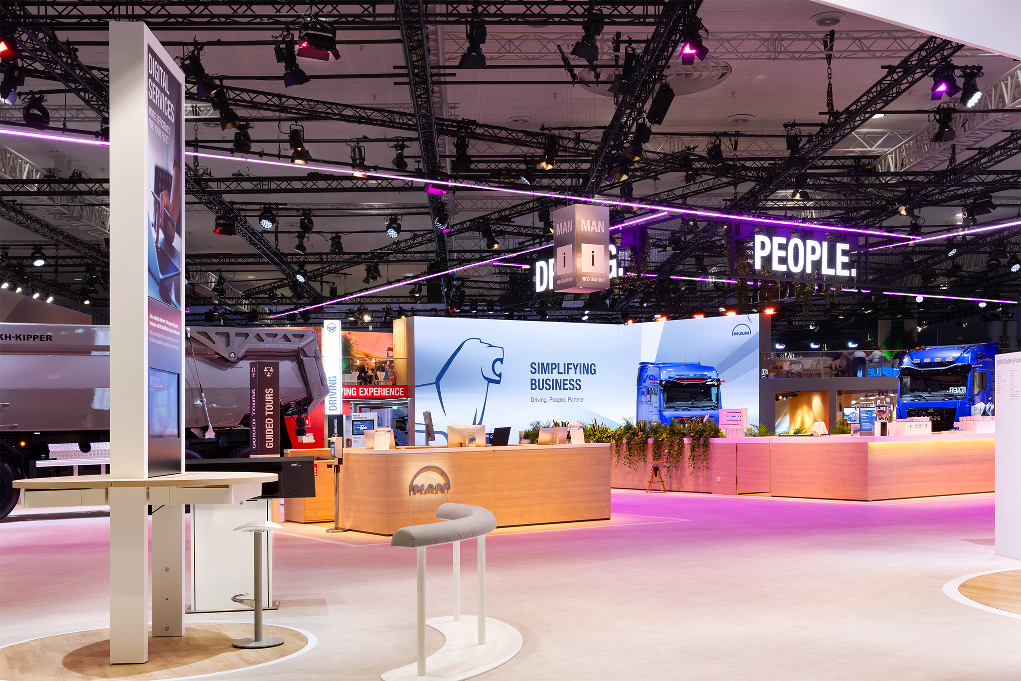 RAUMTECHNIK - MAN TRUCK & BUS SE - IAA HANNOVER - STAND PHOTOGRAPHY - #0361 (Ir)